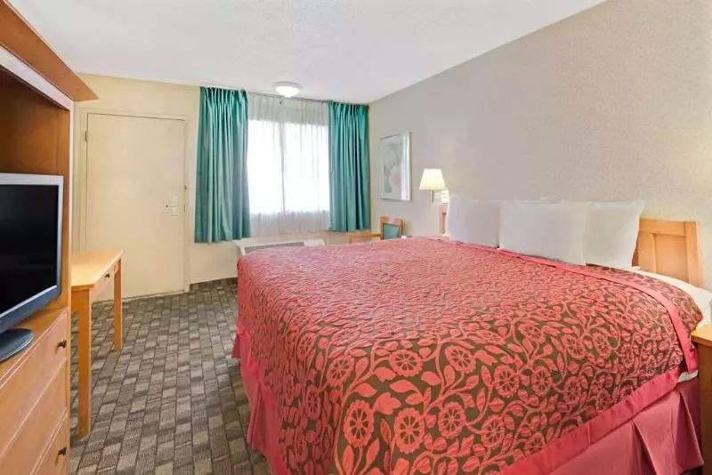 ホテル Tree Inn & Suites Albuquerque
