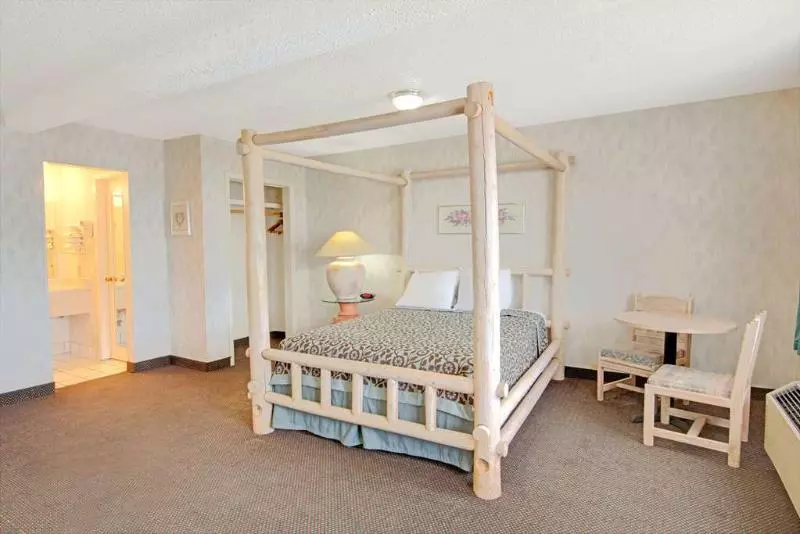 ホテル Tree Inn & Suites Albuquerque