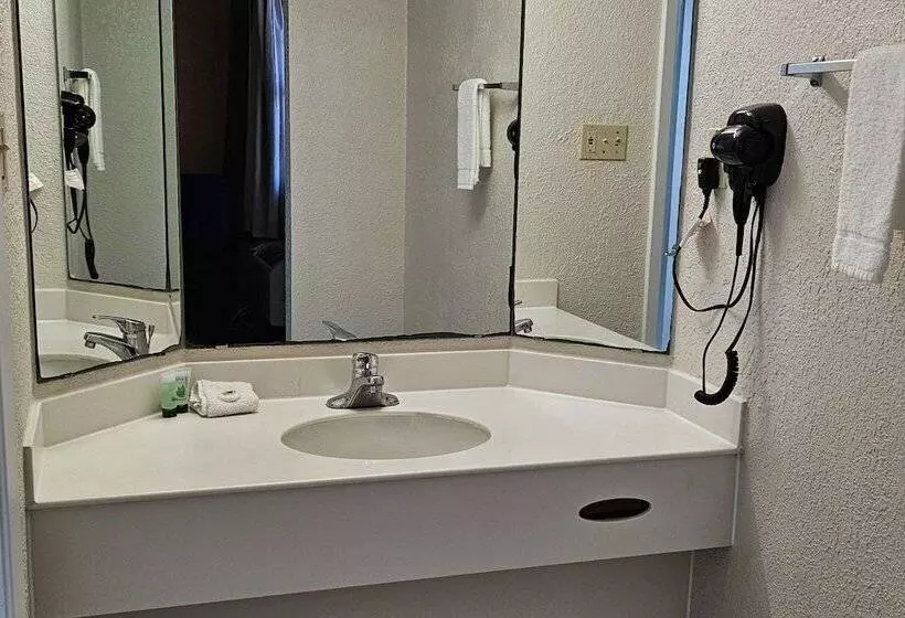 فندق Quality Inn Nacogdoches Near University