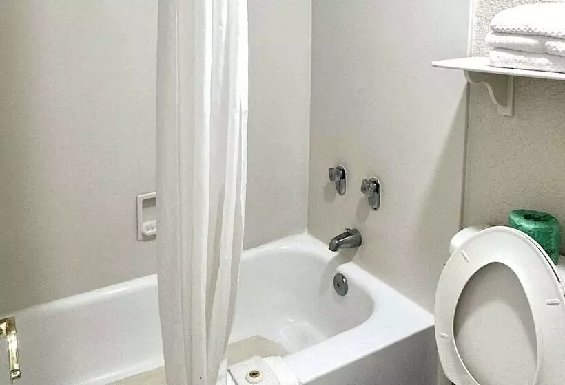 فندق Quality Inn Nacogdoches Near University