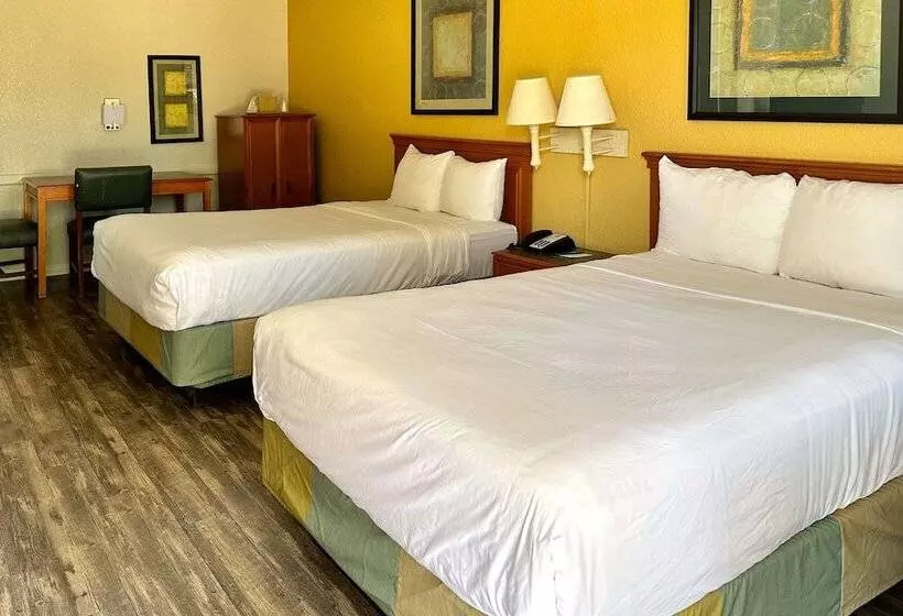 فندق Quality Inn Nacogdoches Near University