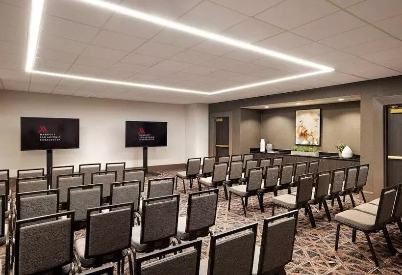 בית מלון כפרי San Antonio Marriott Rivercenter On The River Walk