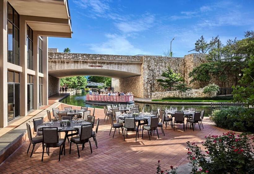 هتل San Antonio Marriott Rivercenter On The River Walk