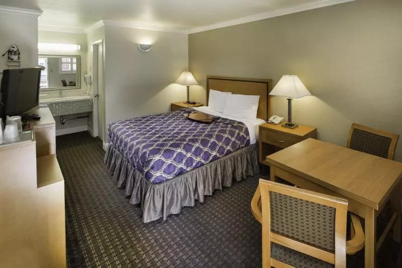 酒店 Soma Park Inn