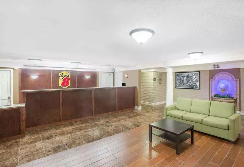 فندق Super 8 By Wyndham Austell/six Flags