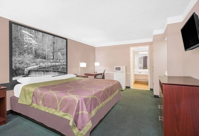 هتل Super 8 By Wyndham Austell/six Flags