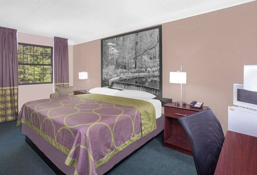 هتل Super 8 By Wyndham Austell/six Flags