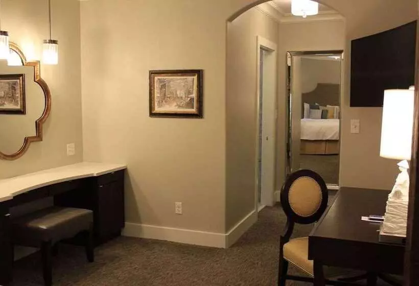 ホテル The Mark Spencer