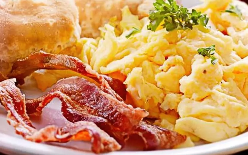 בית מלון כפרי Wyndham Cleveland Airport