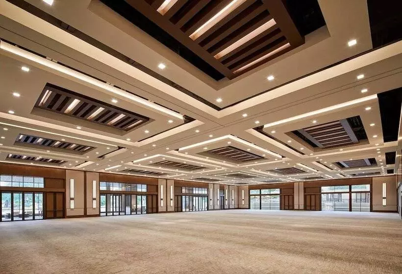 Jw Marriott Scottsdale Camelback Inn Resort & Spa