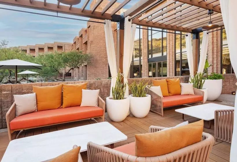 Loews Ventana Canyon Resort