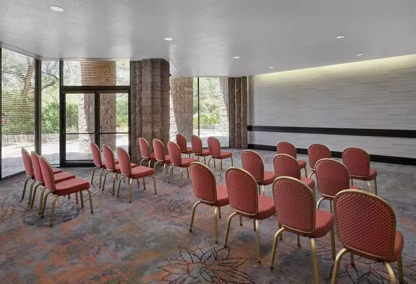 Loews Ventana Canyon Resort