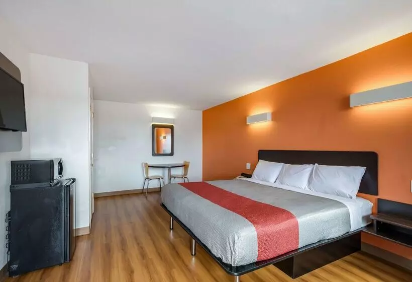 Motel 6 Beaumont, Tx