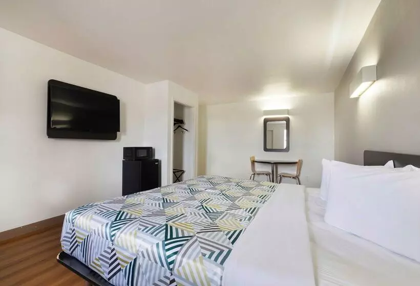 Motel 6 Beaumont, Tx