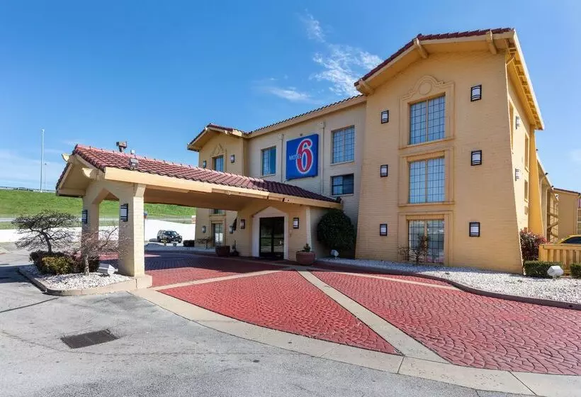 Motel 6knoxville, Tn