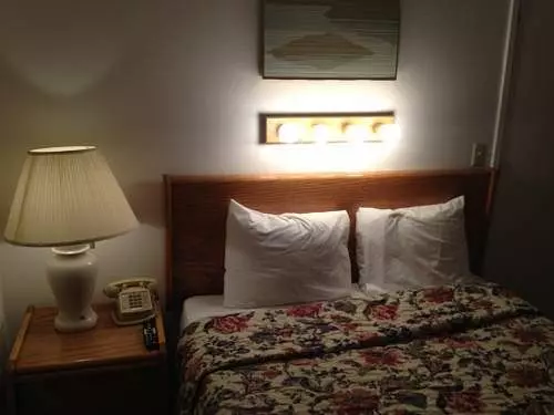 Cozy Cove Beachfront Resort