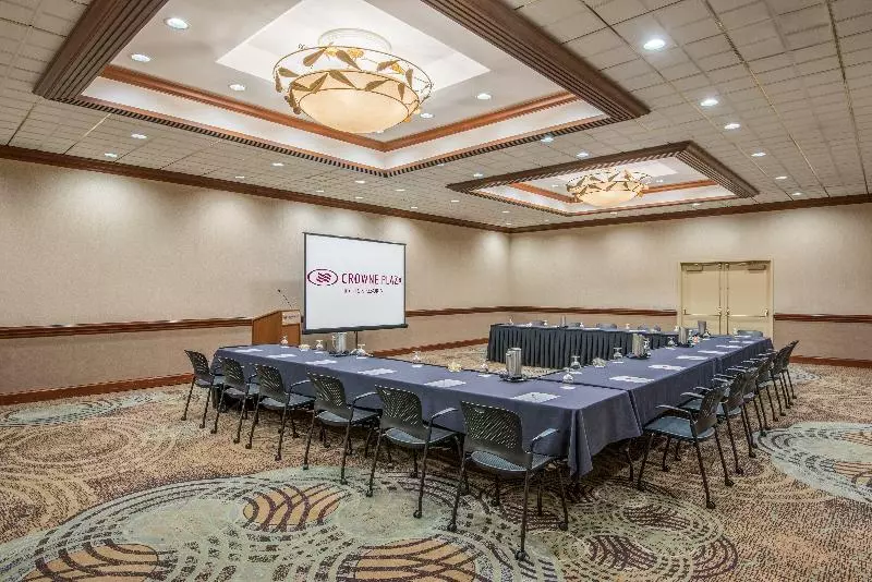 ホテル Crowne Plaza Knoxville Downtown University, An Ihg