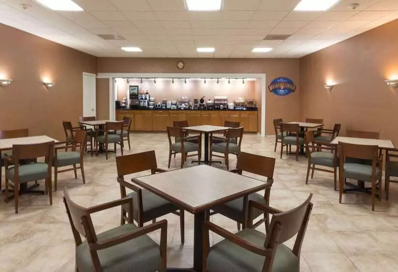 Hotel Baymont By Wyndham Salem Roanoke Area