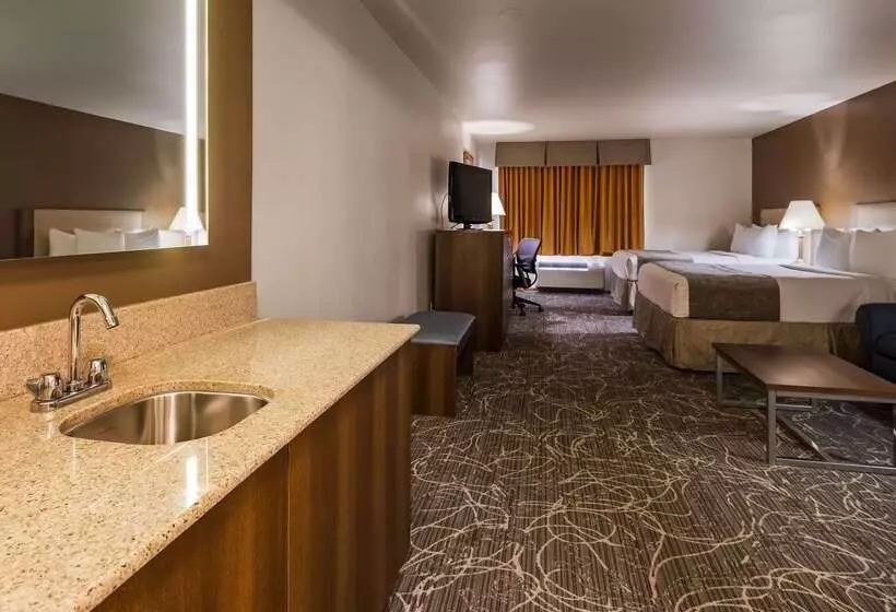 Отель Best Western West Towne Suites