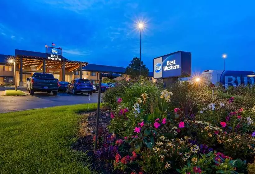 Отель Best Western West Towne Suites