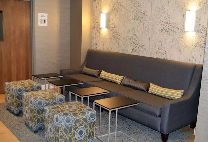 Отель Best Western West Towne Suites