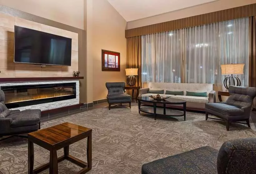 Отель Best Western West Towne Suites