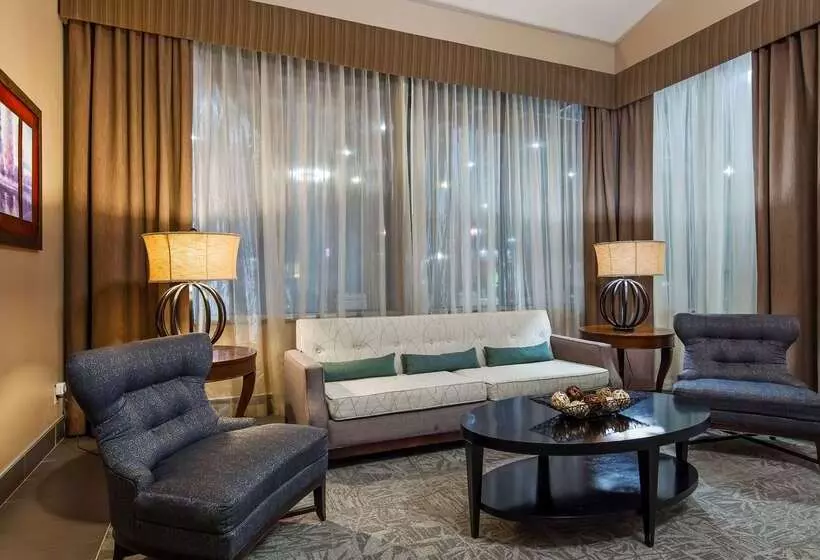 Отель Best Western West Towne Suites