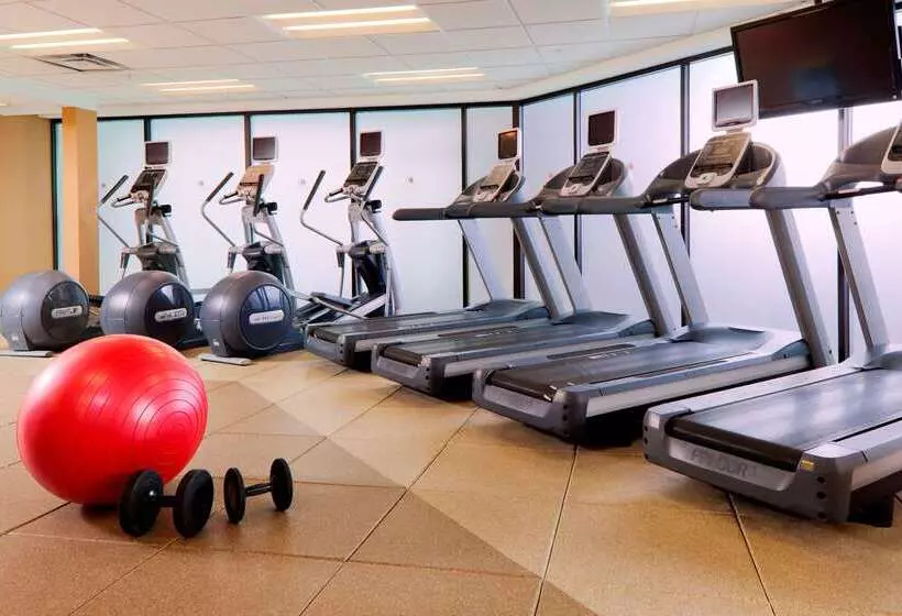 Doubletree By Hilton Hotel & Suites Pittsburgh Downtown