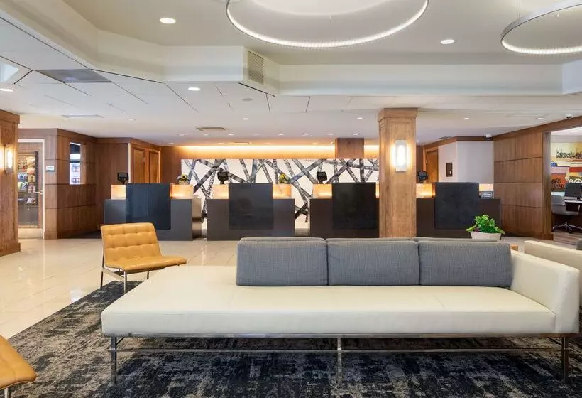 Doubletree By Hilton Hotel & Suites Pittsburgh Downtown