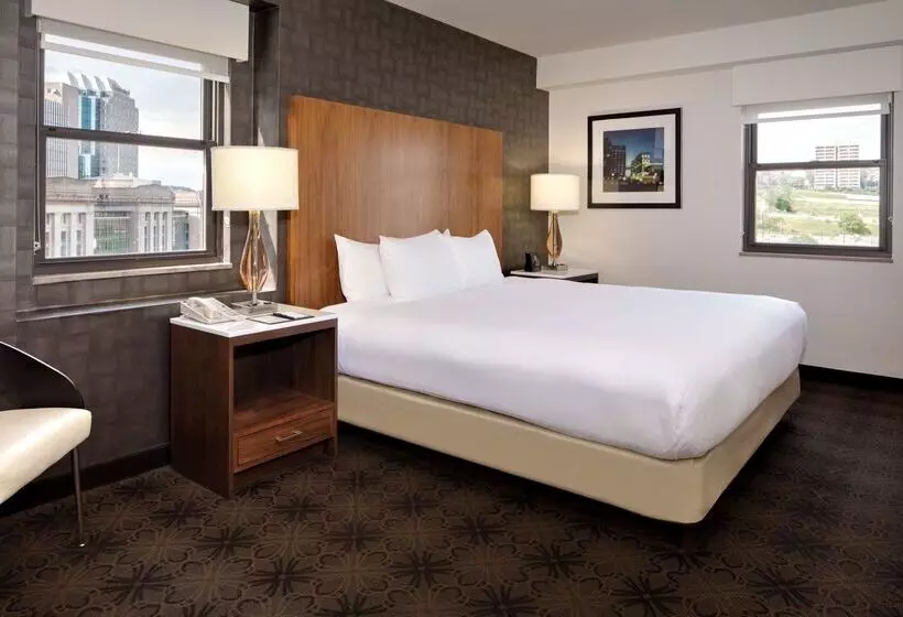 Doubletree By Hilton Hotel & Suites Pittsburgh Downtown