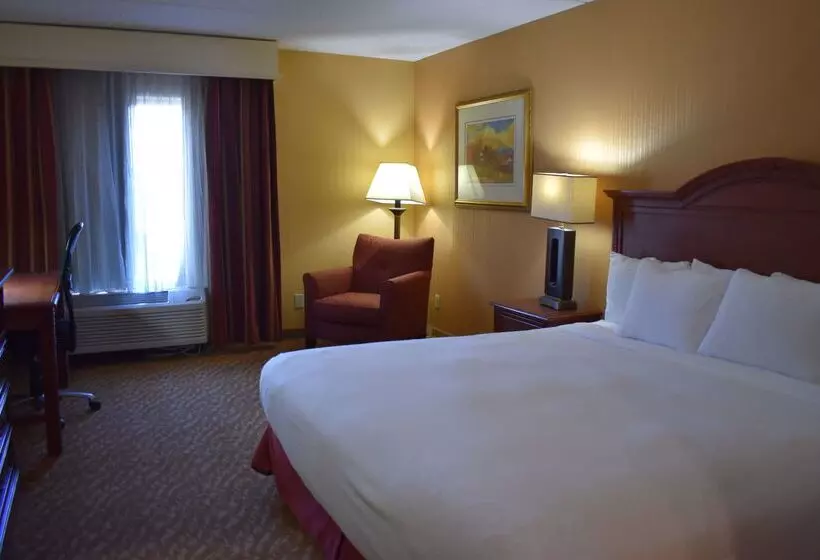 فندق Doubletree By Hilton Asheville Biltmore