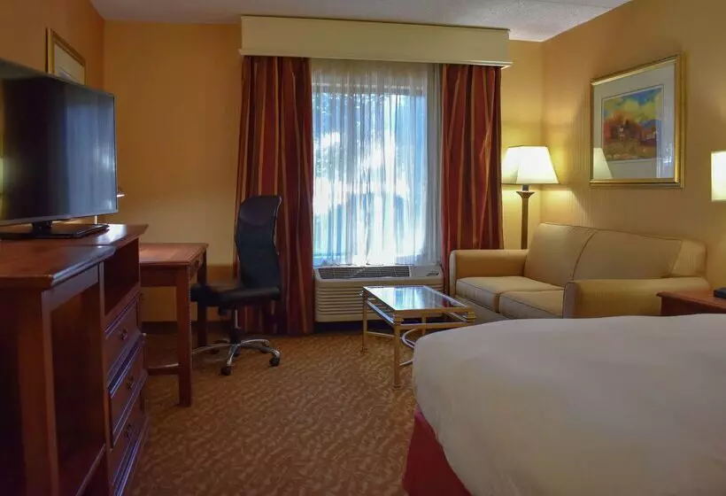 فندق Doubletree By Hilton Asheville Biltmore