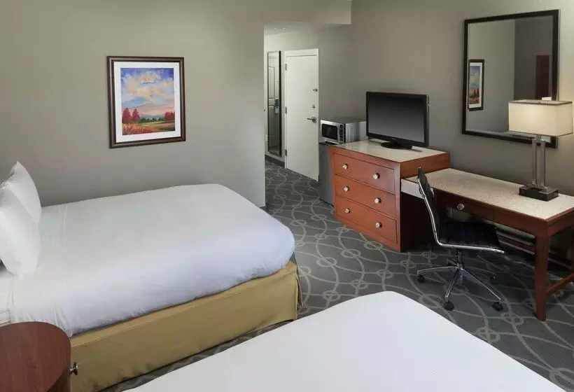 فندق Doubletree By Hilton Asheville Biltmore