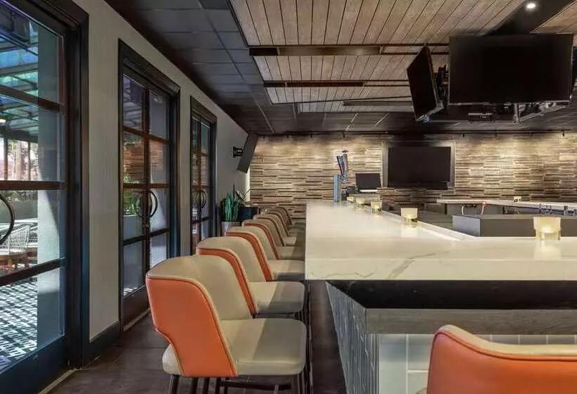 Hotelli Doubletree By Hilton San Francisco South Airport Blvd