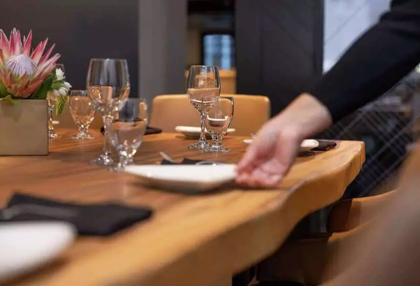 Hotelli Doubletree By Hilton San Francisco South Airport Blvd