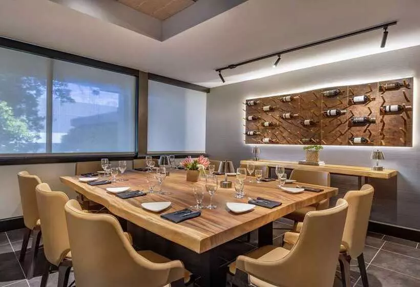 Hotelli Doubletree By Hilton San Francisco South Airport Blvd