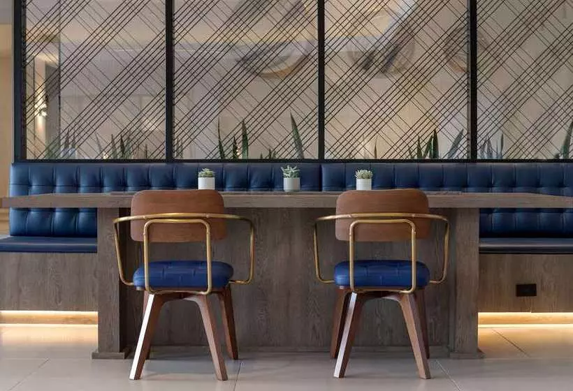 Hotelli Doubletree By Hilton San Francisco South Airport Blvd