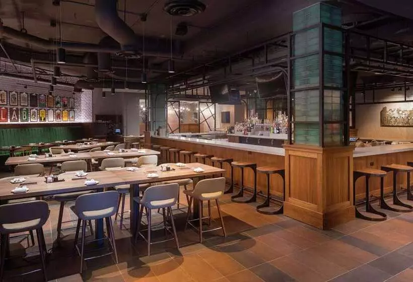 فندق Hilton Birmingham Downtown At Uab