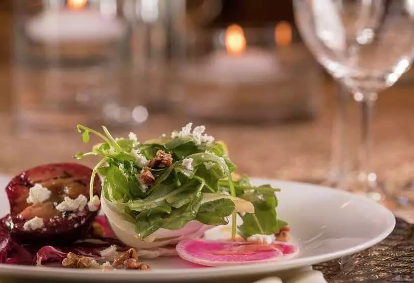 فندق Hilton Birmingham Downtown At Uab