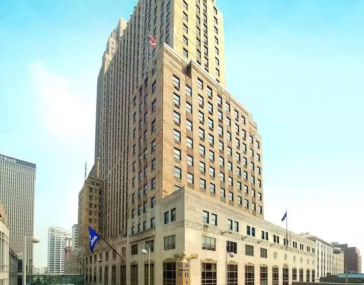 Szálloda Hilton Cincinnati Netherland Plaza