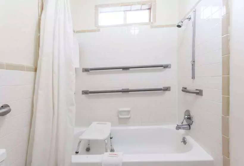 فندق Knights Inn Hurricane Mills