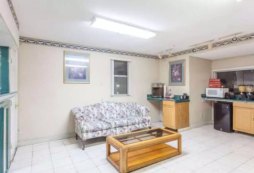 فندق Knights Inn Hurricane Mills