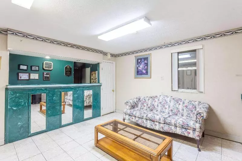 فندق Knights Inn Hurricane Mills