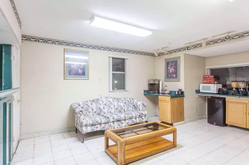 فندق Knights Inn Hurricane Mills