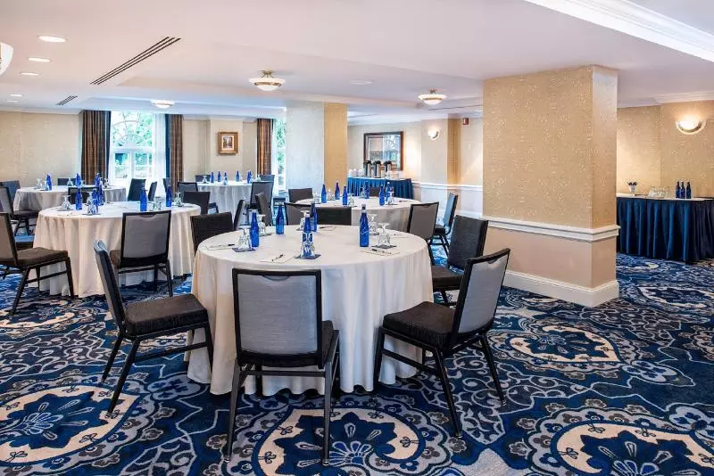 Отель Phoenix Park