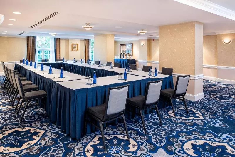 Отель Phoenix Park