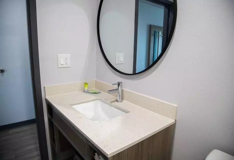 فندق Pico Rivera Inn And Suites