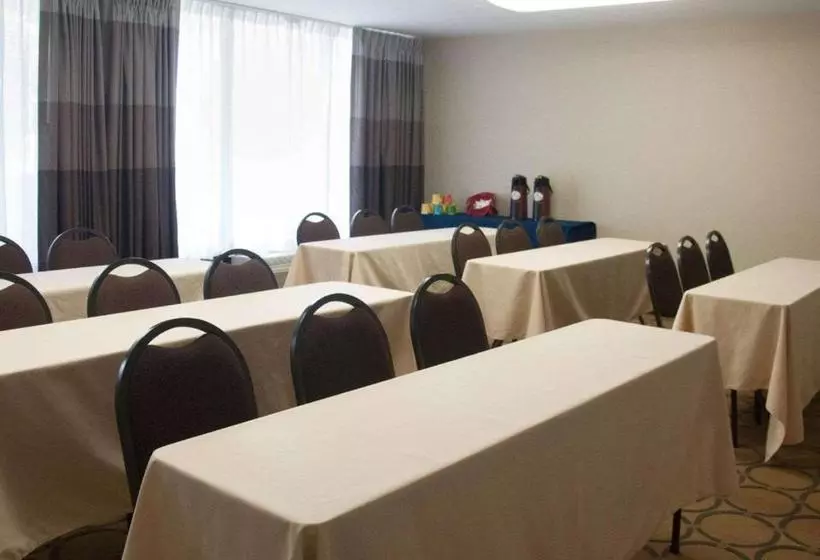 فندق Inn Phoenix  Airport