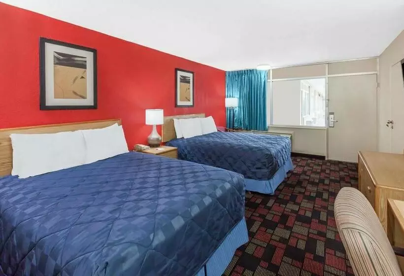 호텔 Ramada Clinton