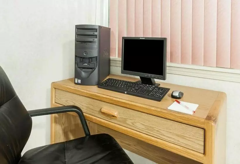 호텔 Ramada Clinton